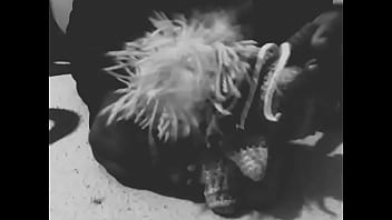 Preview 1 of Margot Robbie Anal - Se&ntilde_or maduro montando little ponny