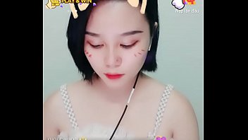 Preview 1 of Slping Nun - Em g&aacute_i t&oacute_c ngắn xinh xắn tr&ecirc_n Uplive