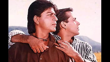 Preview 2 of Mom And Small Kide Son Sex - Shah rukh Khan hot gay kiss