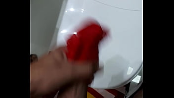 Preview 1 of Shophie D - Calcinha vermelha