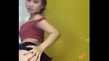 Preview 4 of Sadhu Hindi - Pretty girl with big ass dancing