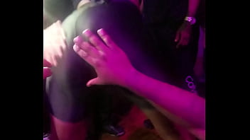 Preview 4 of Peein Floor - Twerking