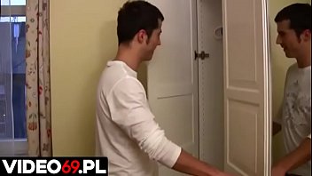 Preview 1 of Lucky Starr Asian - Polskie porno - Ta nastolatka od dawna miała ochotę na dw&oacute_ch facet&oacute_w i analne igraszki
