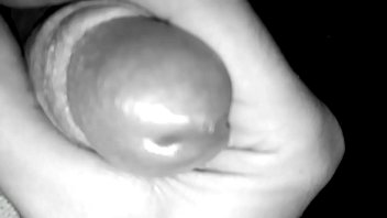 Preview 1 of Girlstryporn Com - Paja diaria viendo xvideos