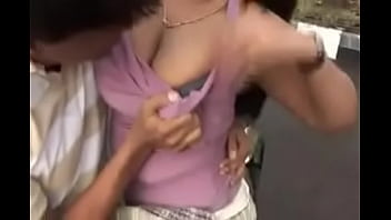 Preview 3 of Horse And Fuking - நடு வீதியில் அம்மாவின் பாச்சியை கசக்கி பிழியும் மகன் Tamil sex