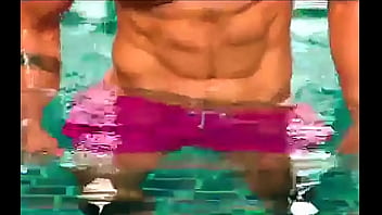 Preview 2 of 6mb Sex Video By Xnxx - Bollywood actor Varun Dhawan Nude