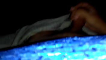 Preview 1 of Sneaking Porn Videos - Me vengo por segunda vez en la noche