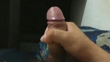 Preview 2 of Small Boy Masturbating - Les muestro mi verga (rica y deliciosa) erecta.