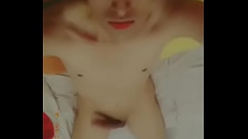 Preview 1 of Autobus - Skinny boy selfie