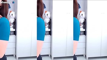 Preview 3 of Ebony Amateurs Fuck In Bathroom - G&aacute_i H&agrave_n Quốc nhảy điệu nhảy c&ograve_i thứ hai trong ng&agrave_y