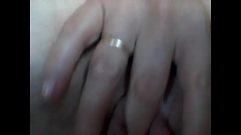 Preview 1 of Porom Xxx Porn Hd - Brincando com o presentinho