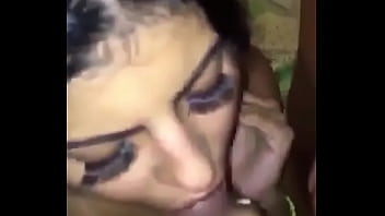 Preview 1 of Fat Juky - Me la chupa hasta venirme en su carita de puta