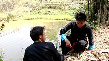 Preview 3 of Suong Qua Ra Nuoc - Txhom tom pas ntses