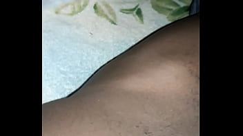 Preview 4 of Mom Son Sleep One Bed - V&iacute_deo de verificaci&oacute_n