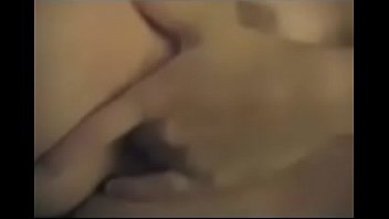Preview 4 of Mamada Y Follada Apelo - Pareja folla en cuarto de ba&ntilde_o