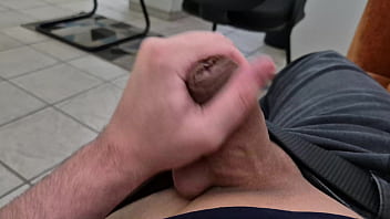 Preview 2 of Teen Cunnilingus Femdom - MOSTRANDO MINHA PIROCA NO ESCRITORIO