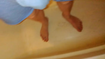 Preview 1 of Nivea Myfreewebcam Hds - Pissing my underwear