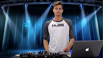 Preview 2 of Sony Lion Xxx Video 3gp Download - Tipos DJ