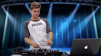 Preview 1 of Sony Lion Xxx Video 3gp Download - Tipos DJ