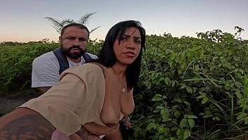 Preview 3 of Indiahome Sex - Depois de uma DR levei ela pro matto e gozei duas vezes no cu dela