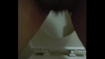 Preview 4 of Janice Griffith Anul - 女生尿尿特寫