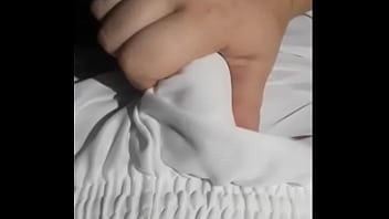 Preview 2 of Sleeping Gqy - Namorada safada mexendo no Pau grande do namorado asmr