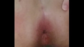 Preview 2 of Bed Rub - Cdzinha mostrando o cuzinho virgem