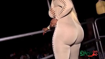 Preview 2 of New Sister Fuck - Negra Popozuda Sarrando no Dancehall