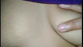Preview 2 of Karen Follada - mi primer video les presento mis tetas cachondas
