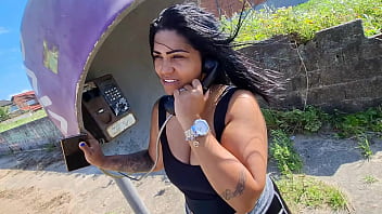 Preview 2 of Xxx Repletos - Fui malhar na praia fiquei suadinha e acabei dando pra um desconhecido no carro na rua