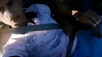 Preview 2 of Voyeur Agadir Maroc Filles - Uber masturba a cliente Gay