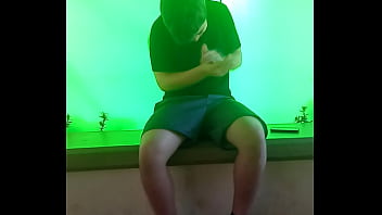 Preview 3 of Fillher Up - Parab&eacute_ns prima Julia por ter passado no vestibular de psicologia