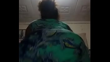 Preview 4 of O Dp10 - Kenyan Girl Twerking 1