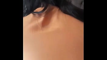 Preview 2 of Two Girls Webcam Strapon - Trans novinha dando o cu para o neg&atilde_o dotado