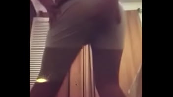Preview 1 of Boss X X X Videos - BAILANDO RICO UWU