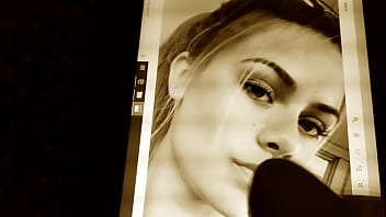 Preview 3 of Hailey Is Soarx - Stepdaddy loves my step cousin&#039_s face