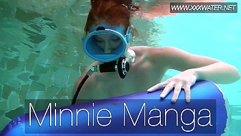 Preview 1 of Kiki Vides Bdsm - Dildo sucking underwater