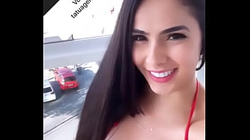 Preview 3 of Sunny Leone Ducking Movies - Qual o nome da gata?