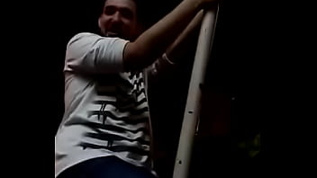 Preview 2 of Nyata Indo - QU&Iacute_MICA SARAD&Atilde_O FAZENDO POLE DANCE