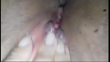 Preview 4 of Xvidotamil X - Novinha brincando sozinha