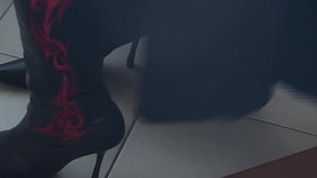 Preview 3 of Isex Chat Room - crushing toycar in high heels