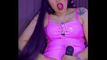 Preview 4 of Lesben Rumlecken - 18 YEAR OLD GIRL MASTURBATES FOR YOU. SHE IS BEAUTIFUL,  SEXY AND EXCITING MAQUINASPERFECTAS