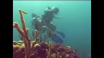 Preview 2 of Redwapfreeporn - Sexo en el mar