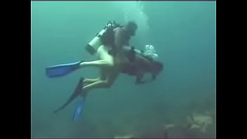 Preview 1 of Redwapfreeporn - Sexo en el mar