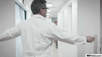 Preview 3 of Tugas Na Praia - Busty MILF Fucked By Hospital Staff - Alexis Fawx,  Bobbi Dylan