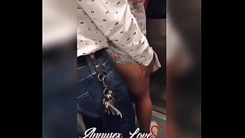 Preview 4 of Tushy Com Video Hd - Annysex Love - Arrimon y manoseo en el metro de la Ciudad de M&eacute_xico