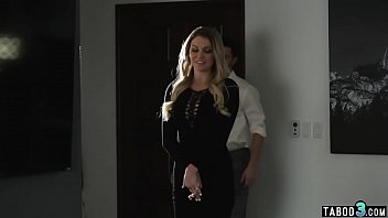 Preview 1 of Peshawar Sexy Vedio - Dirty cop interrogated a big boobed MILF housewife