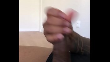 Preview 1 of Hq Porn Eeexxx - Neg&atilde_o batendo para porno