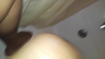 Preview 4 of Shwar Kiss - Sexo anal con pepinos