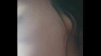 Preview 2 of We Desi Sex - Susana de Atlixco Puebla sacando la leche (video sacado del cel de esta madurita)